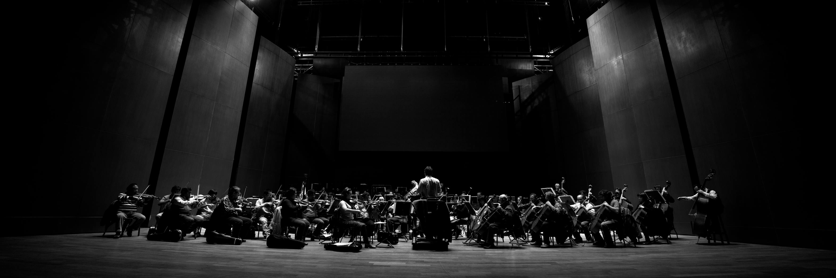 Ministerio de Cultura presenta el libro “80 años. Orquesta Sinfónica Nacional del Perú”