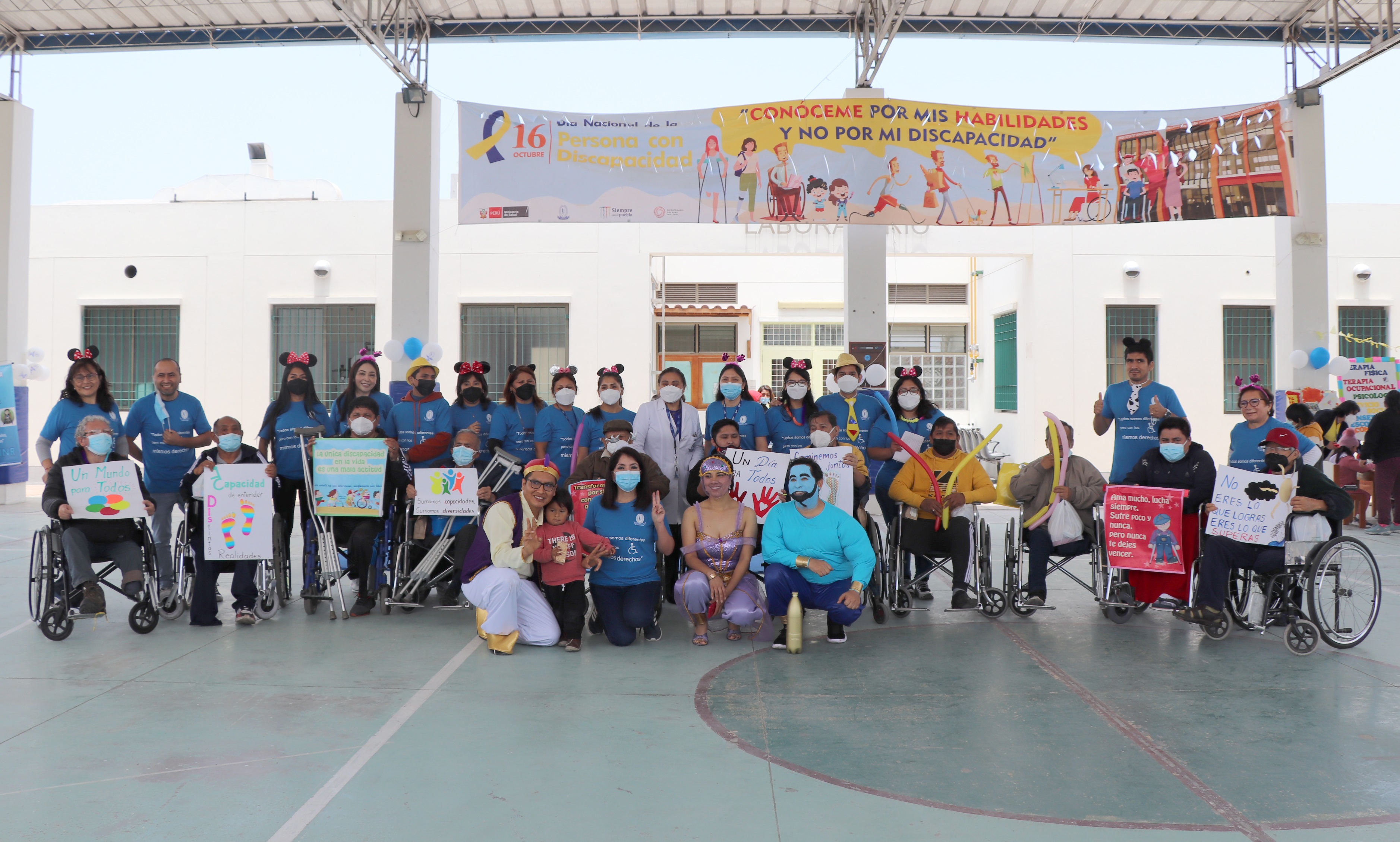 Con un ameno pasacalle pacientes conmemoraron el "Día Nacional de la Persona con Discapacidad"