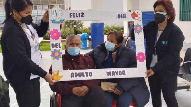 INR realizó actividad por el Día Nacional de las Personas Adultas Mayores