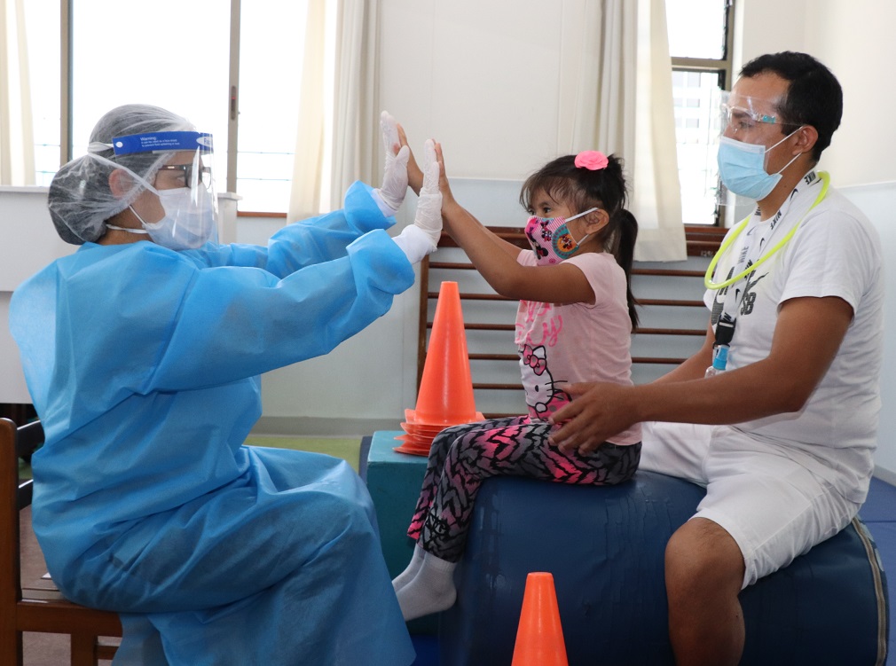 Conmemorando el "Día del Tecnólogo Médico" en el INR