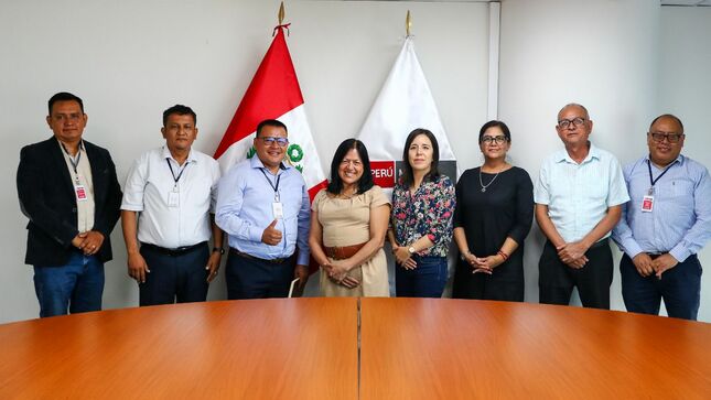 REUNION EN EL MINISTERIO DEL AMBIENTE