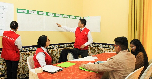 Ciudadanos aprendieron a identificar presuntos hechos irregulares en entidades públicas en taller participativo realizado por la Contraloría