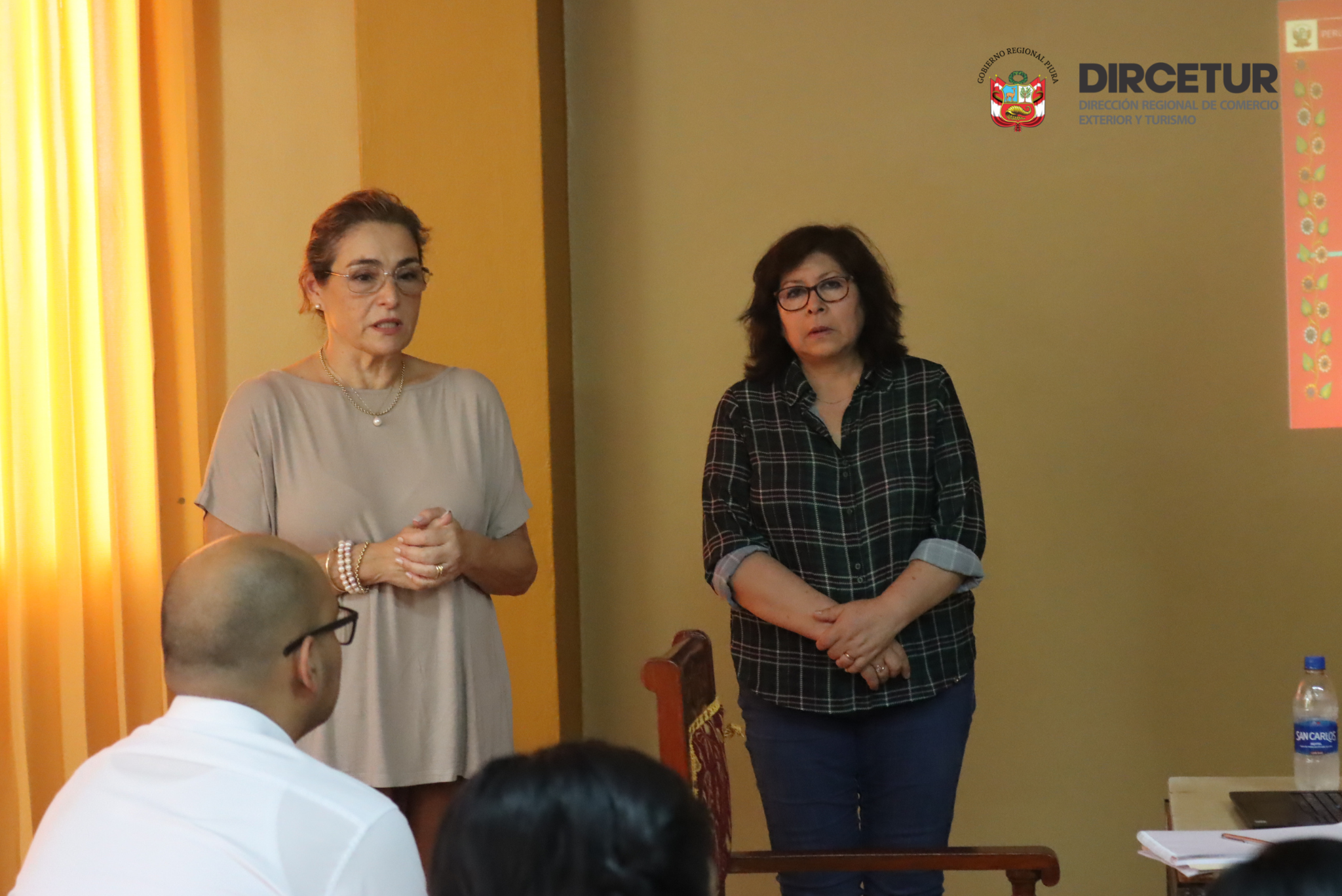 VICEMINISTRA EVALUANDO EL CITE JOYERÍA EN CATACAOS