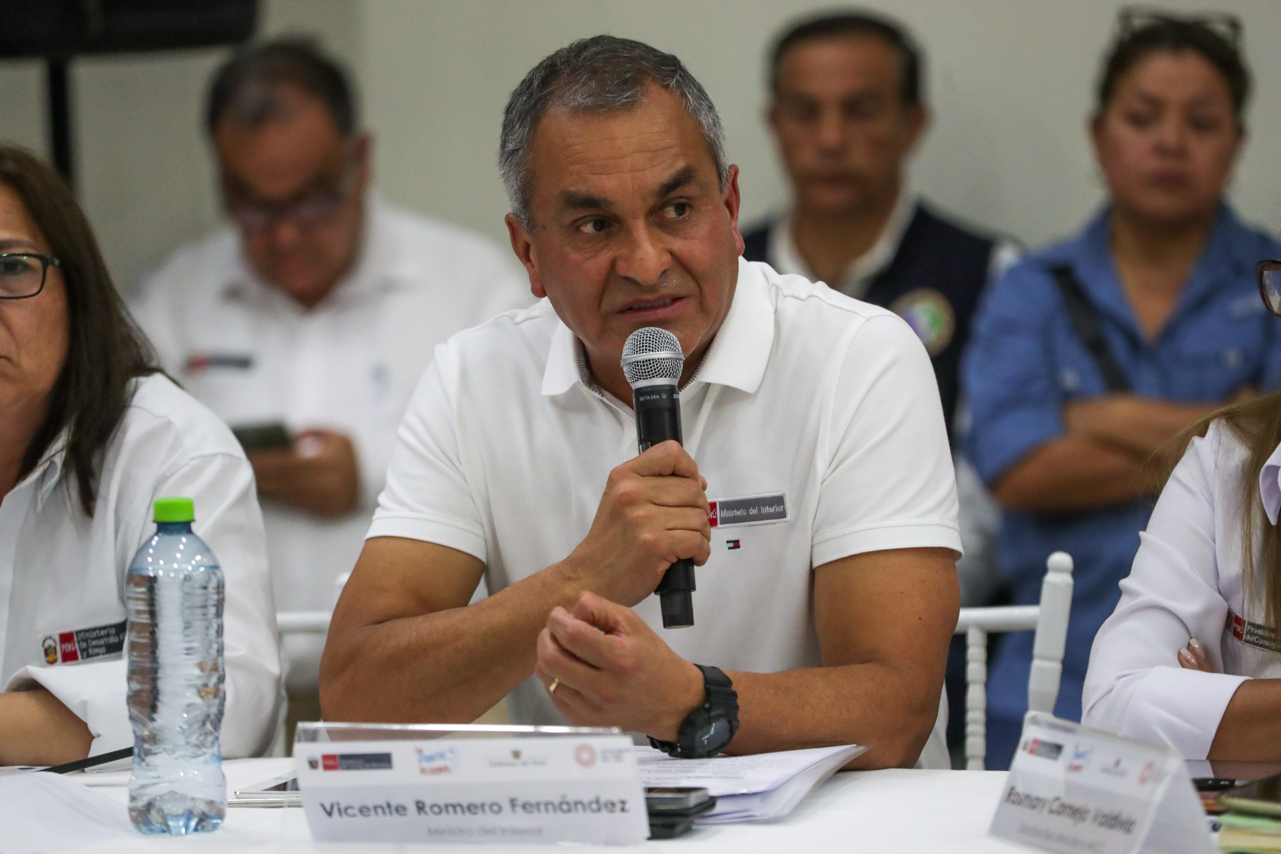 Ministro Vicente Romero pide a alcaldes articular esfuerzos con la Policía Nacional por la seguridad ciudadana