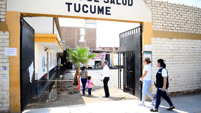 Inspecciona centro de salud de Túcume afectado por lluvias 
