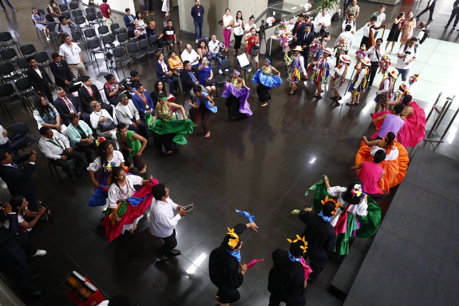 Ministra de Cultura participó de la presentación del Carnaval de la Interculturalidad de Quilmaná