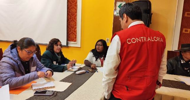 Contraloría y sociedad civil organizada de Puno coordinan planificación de servicios de control