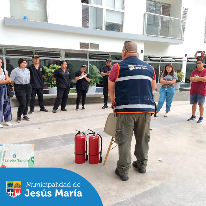 Capacitación en seguridad a los vecinos del edificio Nesta