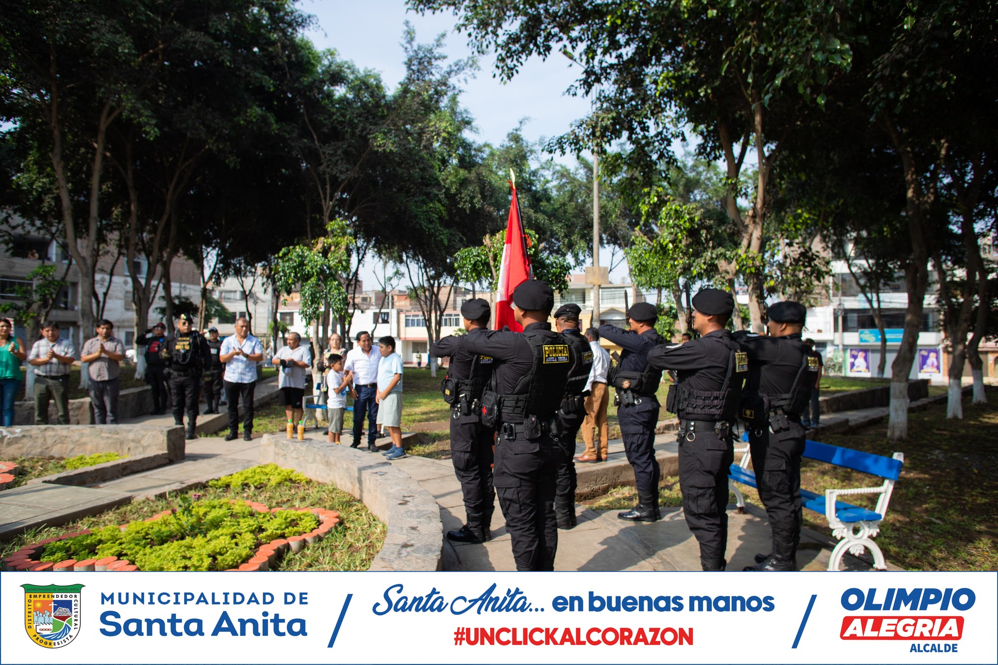 Hoy, se realizó el izamiento del Pabellón Nacional , cuyos actos protocolares estuvieron a cargo del alcalde Olimpio Alegría y funcionarios. También participaron miembros de la Policía Nacional del Perú y vecinos de la zona. 
Estas actividades fortalecen nuestro espíritu cívico e identidad con el distrito y país. 
#santaanitaenbuenasmanos #olimpioalegría #bandera