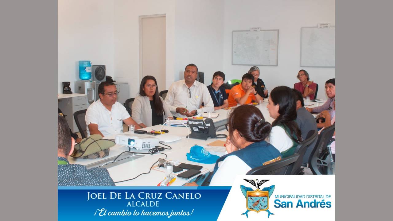 Alcalde Y Funcionarios Asisten A La Reunión Convocada Por Los Representantes Del Aeropuerto