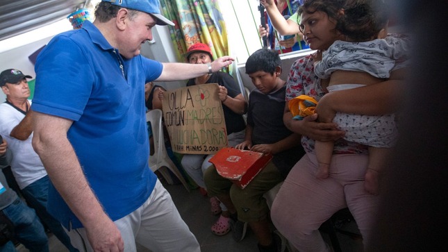 El alcalde de Lima, Rafael López Aliga, anunció que el día martes se firmará el primer convenido con la Universidad San Marcos para que miles de jóvenes puedan ayudar en voluntariado de muchos tipos como: salud, cultural, voluntariado de alimentos.