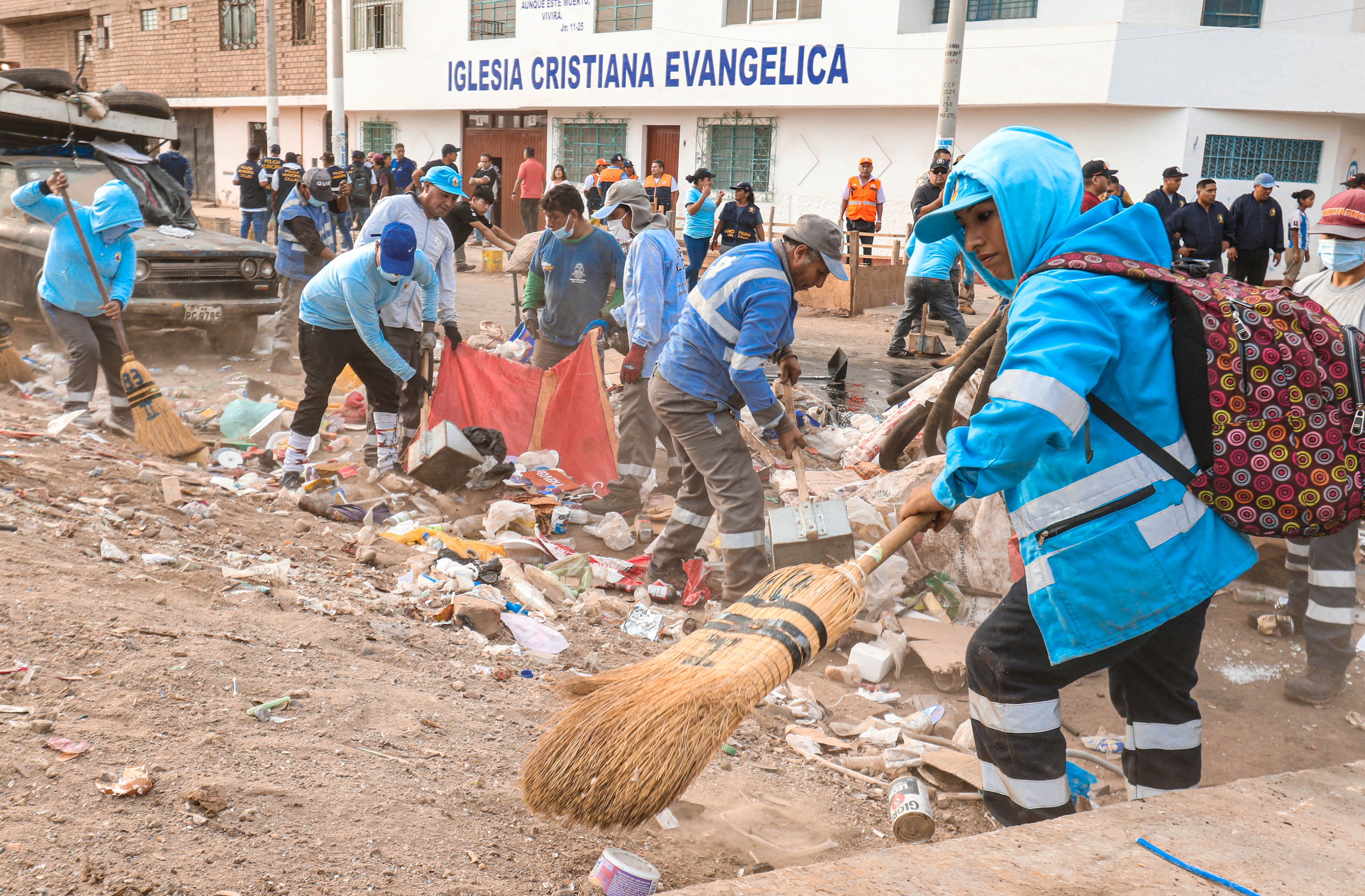 Logramos limpiar varias cuadras de las avenidas Morales Duárez con Santa Rosa, que fueron invadidos por recicladores informales.