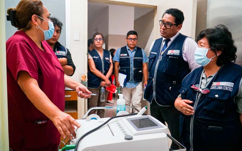 imagen2 de Director General de la Diris Lima Centro supervisa establecimientos de salud