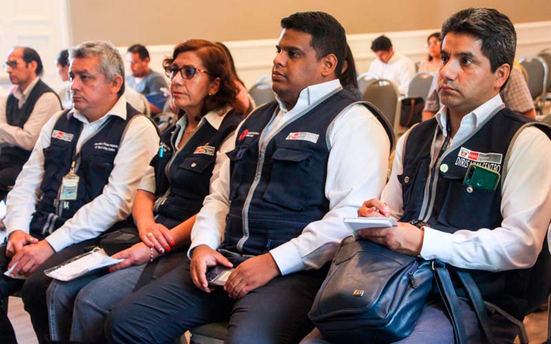 imagen1 de Equipo de salud ambiental lidera primera reunión técnica con gobiernos locales de la Diris Lima Centro