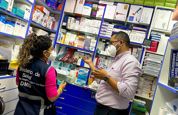 imagen5 de Lima Centro: 302,246 productos farmacéuticos, sanitarios y dispositivos médicos fueron decomisados en operativos de fiscalización