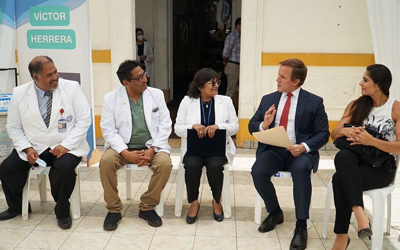 imagen3 de Director general de la Diris Lima Centro participa en el 105° aniversario de hospital Víctor Larco Herrera