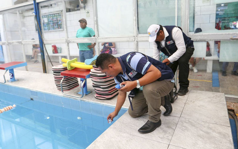 imagen1 de Diris Lima Centro interviene piscinas en San Juan de Lurigancho