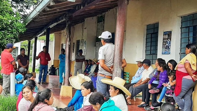 ✅Nuestra primera autoridad distrital, Manuel Villar Romero, visitó las instalaciones del puesto de salud del caserío de Huañimba, dónde se verificó in situ los daños de la infraestructura. Ante ésta problemática nuestro alcalde manifestó todo su apoyo, comprometiendo a las autoridades y población adoptar acciones conjuntas a fin de poder gestionar la construcción de un nuevo puesto de salud, ya que el actual se encuentra ubicado en terreno con fallas geológicas.
 Ratificamos nuestro compromiso de trabajar por la atención de la salud de nuestros hermanos de Condebamba.
