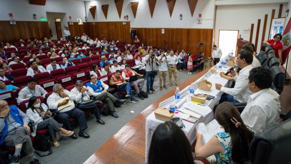 Gobernador solicita factibilidad presupuestal para no postergar ejecución del Hospital de Alta Complejidad