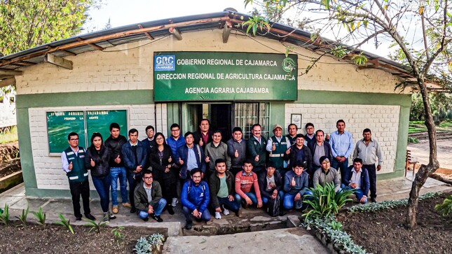 El equipo técnico de la Municipalidad Distrital de Condebamba, participó en la reunión descentralizada de la Dirección Regional de Agricultura en la provincia de Cajabamba, donde se firmó el convenio tripartito para realizar el Proyecto siembra y cosecha de agua donde se construirán y revestirán más de 300 micro reservorios de diferentes volúmenes de agua en el ámbito del distrito.