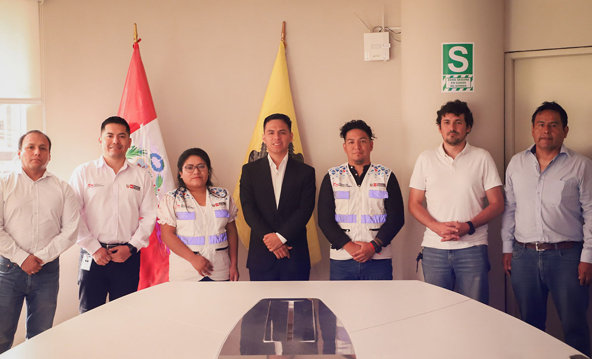 Presentamos proyectos de Escuelas Bicentenario al alcalde de Ate
