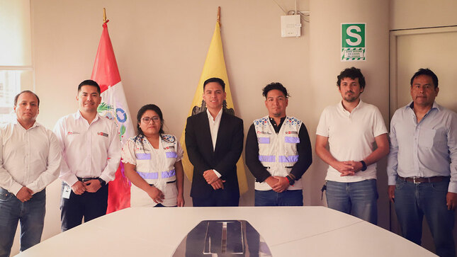 Presentamos proyectos de Escuelas Bicentenario al alcalde de Ate