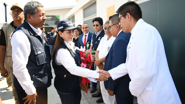Ministra de Salud verificó plan de desembalse quirúrgico en Lambayeque