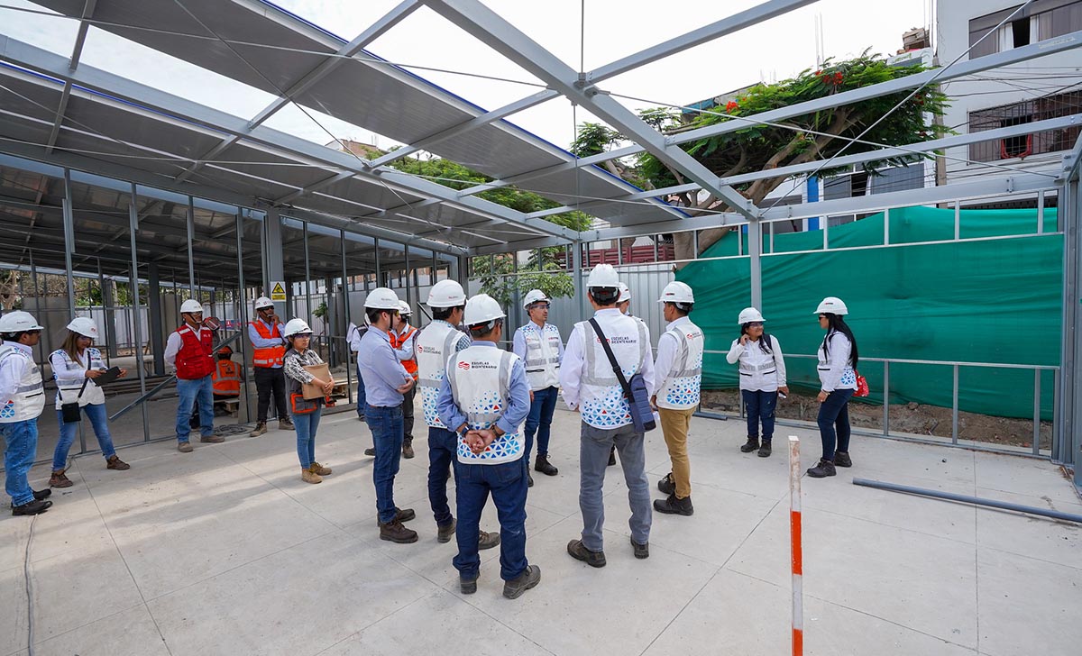 Supervisamos avances en la escuela temporal de la IE 3080 Perú-Canadá en Los Olivos