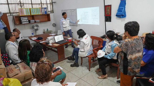 Director ejecutivo de Escuelas Bicentenario anunció entrega de escuela temporal para el BIAE 2023 de la IE San Felipe
