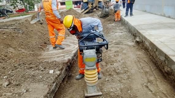 GORE avanza con mejoramiento de pistas y veredas de la urbanización Miraflores