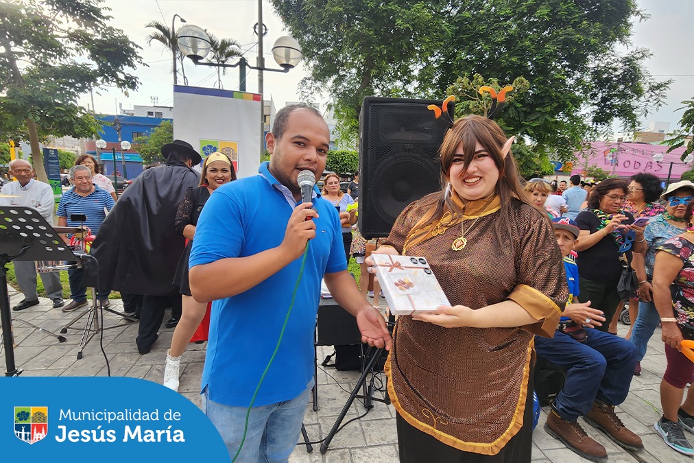 ¡Baile, música y carnavales en la Plaza San José!