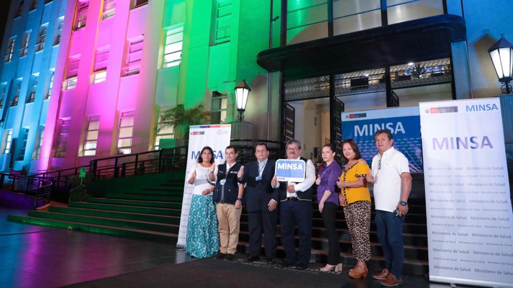 Minsa iluminó su fachada por el Día Internacional de las Enfermedades Raras y Huérfanas