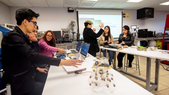 Indecopi convoca al primer ciclo de webinarios en 2023 en materia de patentes y propiedad intelectual en general