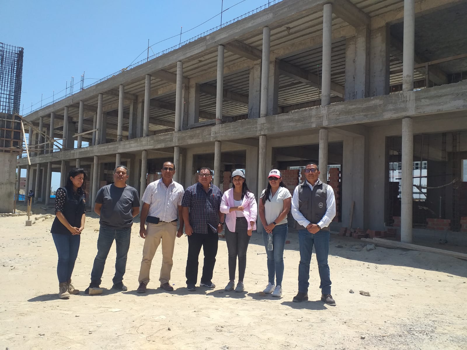 Consejera Regional Norma Ortega Valdivia, Representantes De La UNSA Y Regidores De La MPC Realizaron Inspección A Construcción UNSA-CAMANÁ