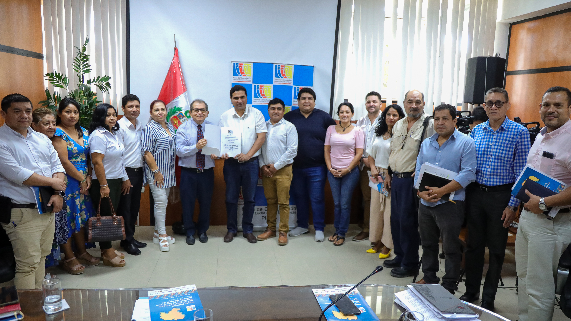 Gobernador ratifica Pacto Político por la Gobernabilidad Regional y Desarrollo Humano Integral Piura 2023-2026