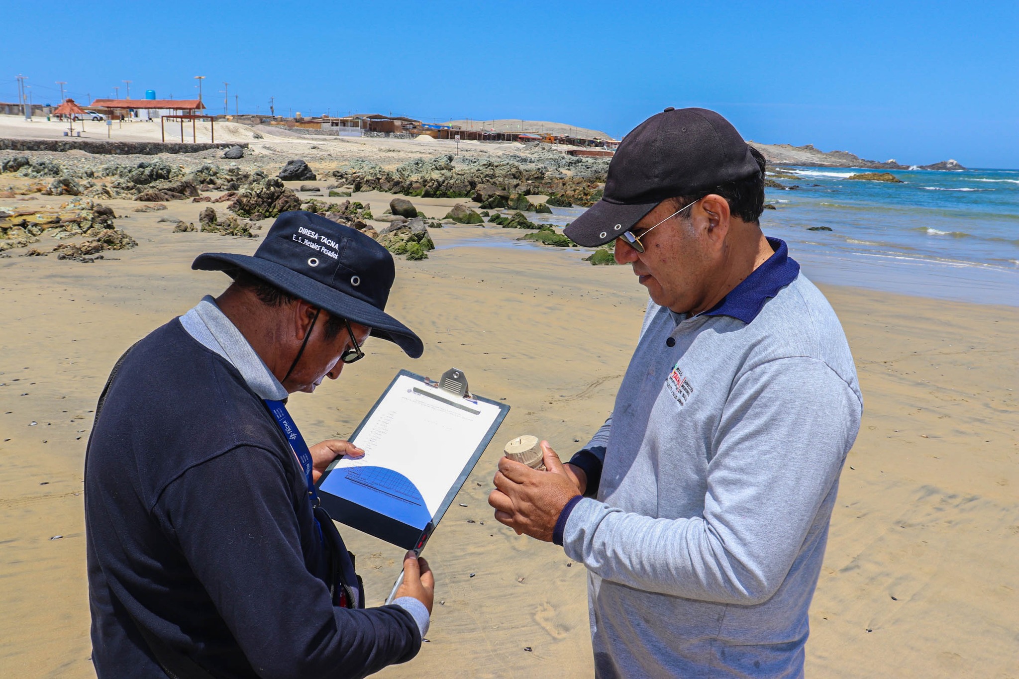 Inspectores de la Dirección Regional de Salud y la alcaldesa Sra. Urbelinda Chacón Diaz, monitorearon las playas Meca y Arena Blanca del distrito de Ite, a fin de realizar la vigilancia sanitaria.