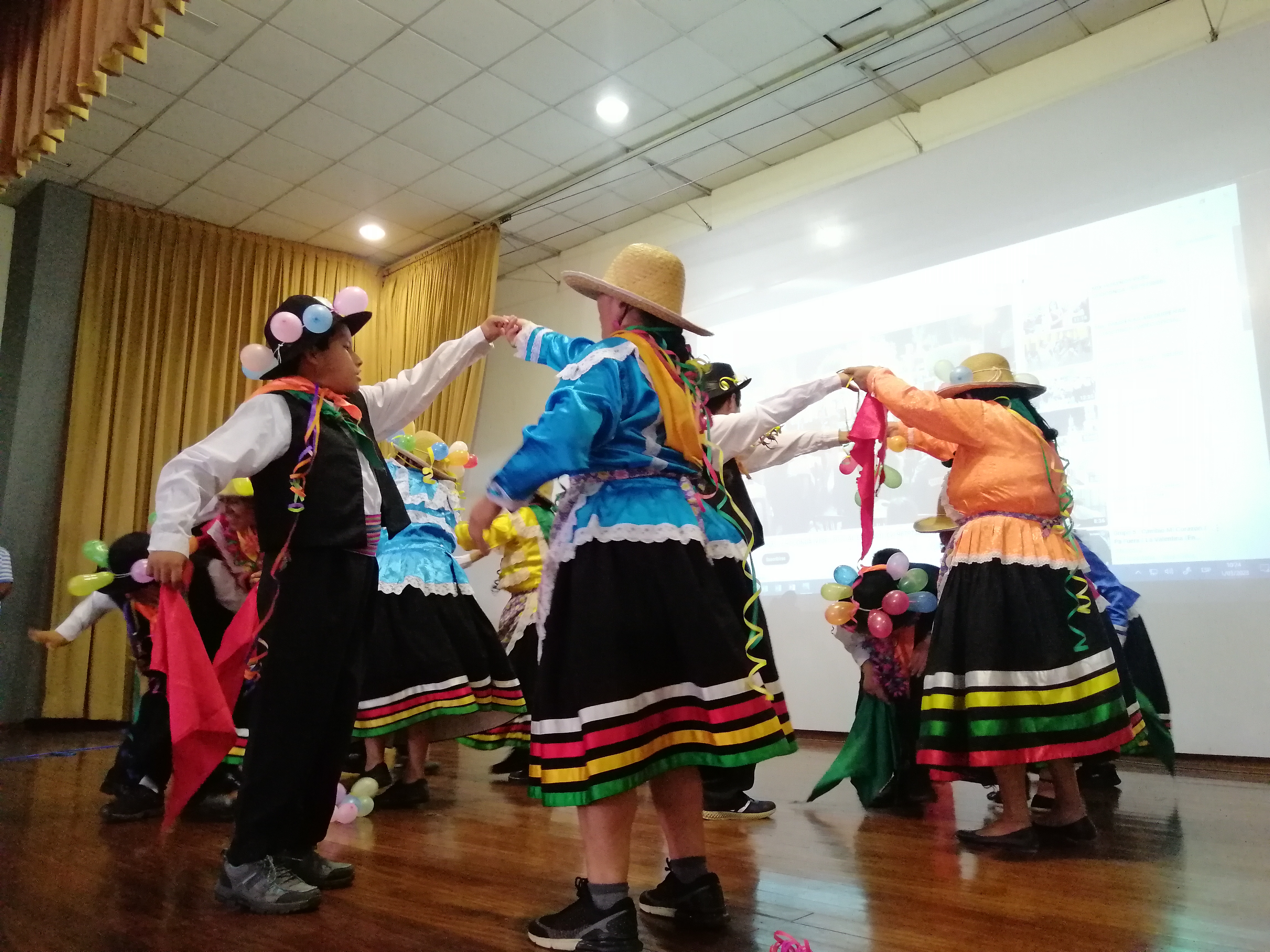 Danza Típica