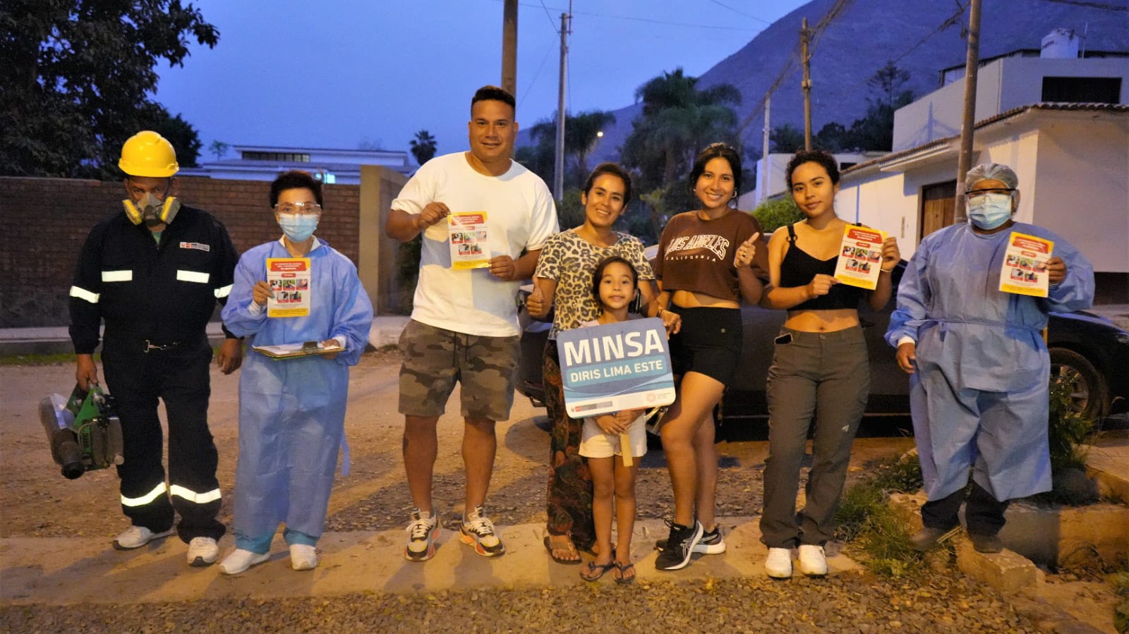 Chaclacayo brigadas intervienen 400 viviendas para eliminar el zancudo del dengue