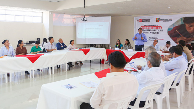 Presentan proyectos para mejorar infraestructuras educativas en la región Lima