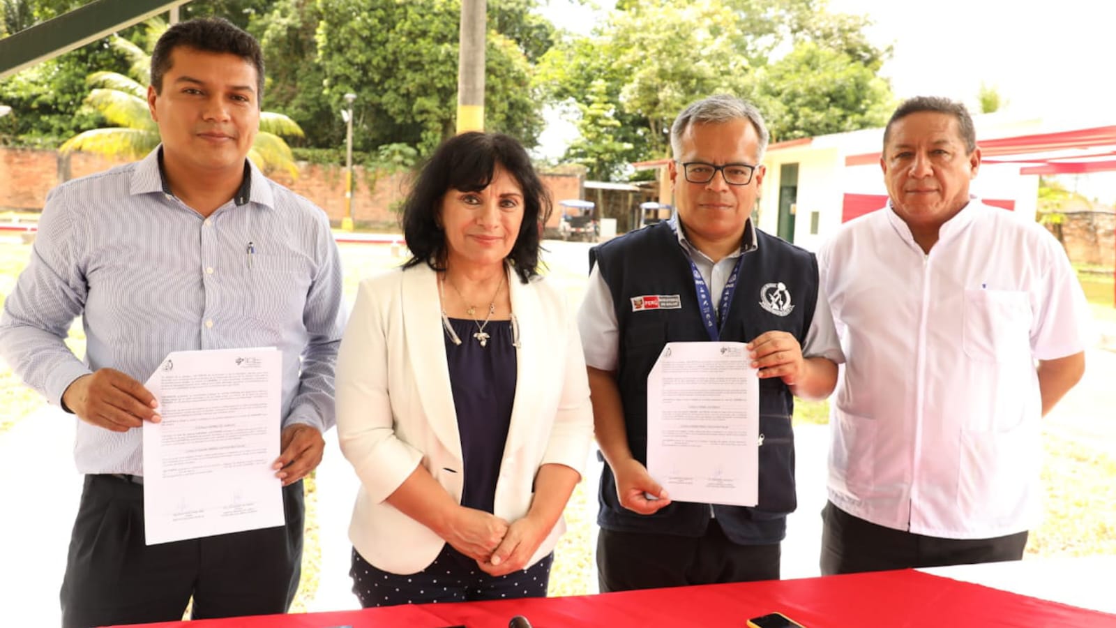 INS y Hospital Regional de Loreto suscriben convenio de cooperación para la investigación de enfermedades tropicales