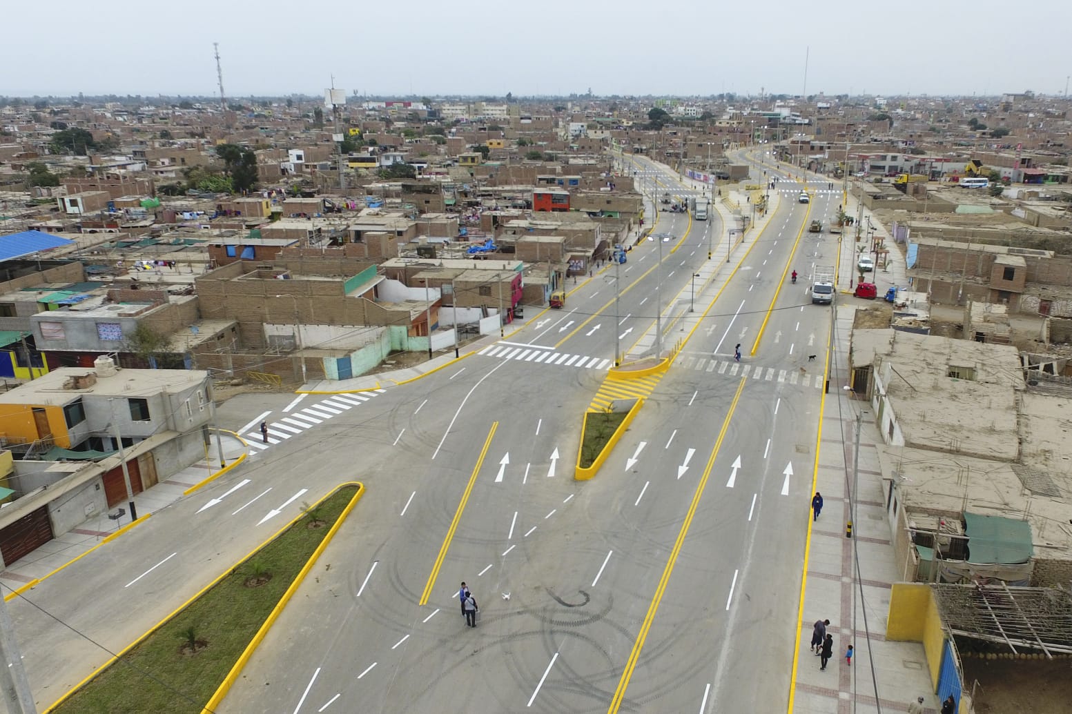 Ministerio de Vivienda financiará obras de pistas y veredas en Los Olivos, El Agustino y Chorrillos