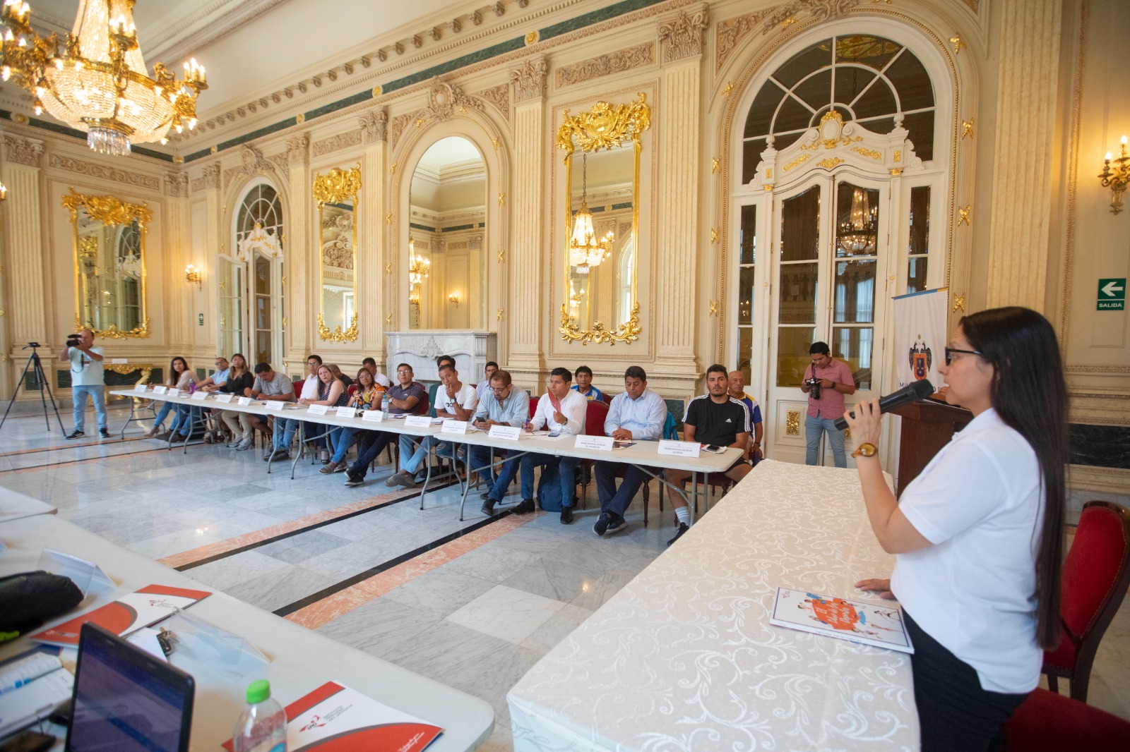 Más de 20 municipalidades participaron activamente en el encuentro que se desarrolló en el Teatro Municipal
