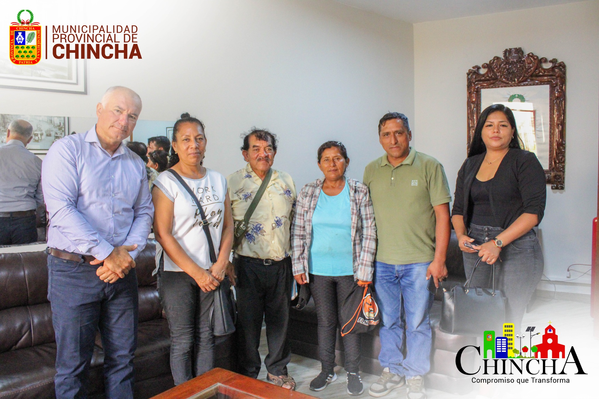 propiedad a muchas familias de nuestra provincia, entre los beneficiados están los vecinos de los asentamientos humanos "Keiko Sofía" y "Húsares de Junín", por ello el alcalde provincial Ing. César Carranza .