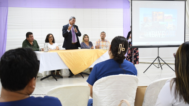 Capacitan a médicos de la región para certificar a personas con discapacidad