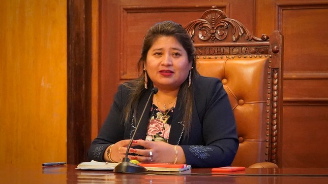 Presidenta de la Corte Superior de Justicia de Cusco tomó juramento de ley a la flamante Prefecta Regional