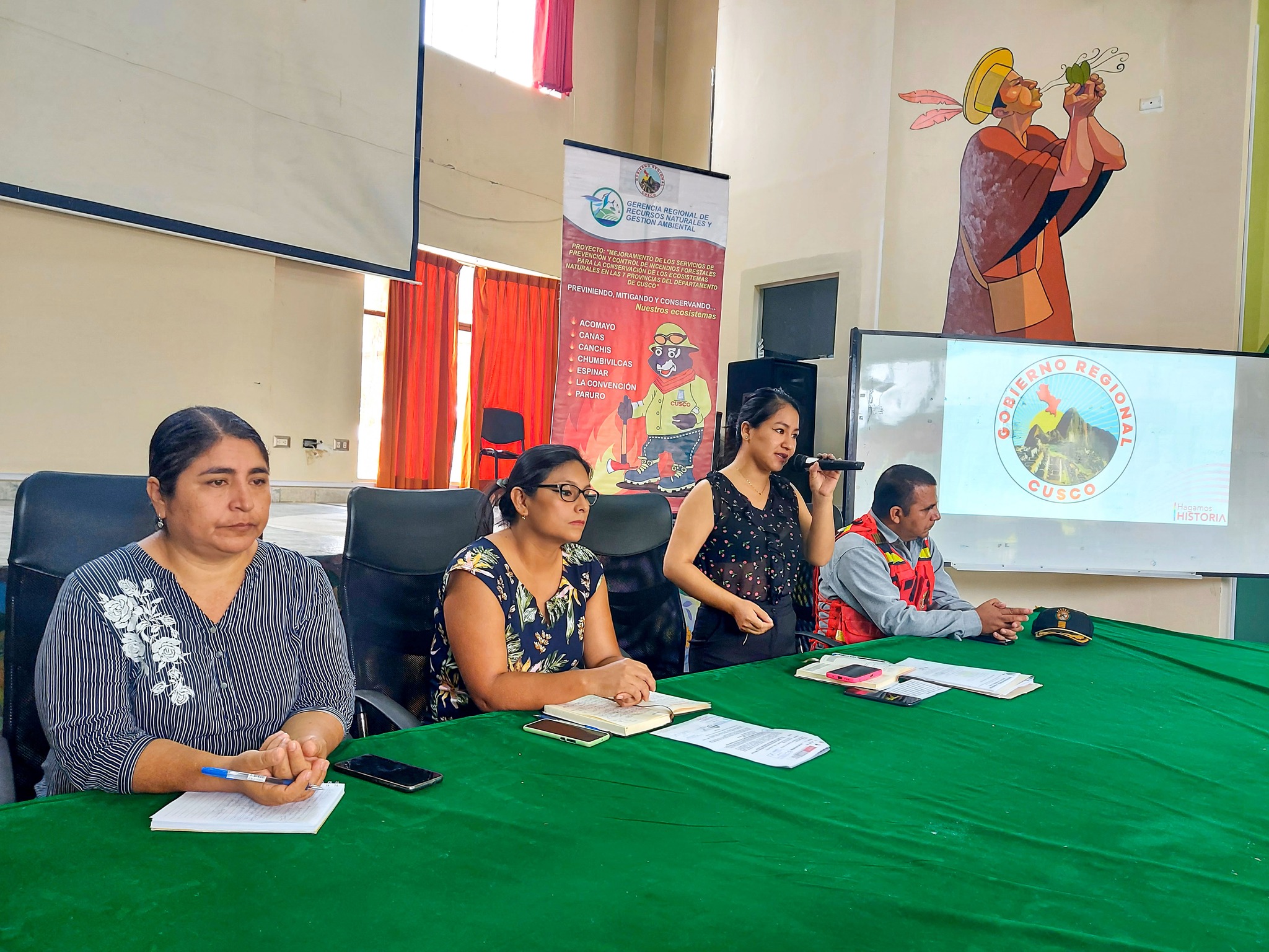 Realizan taller de sensibilización con autoridades locales sobre prevención y control de incendios forestales