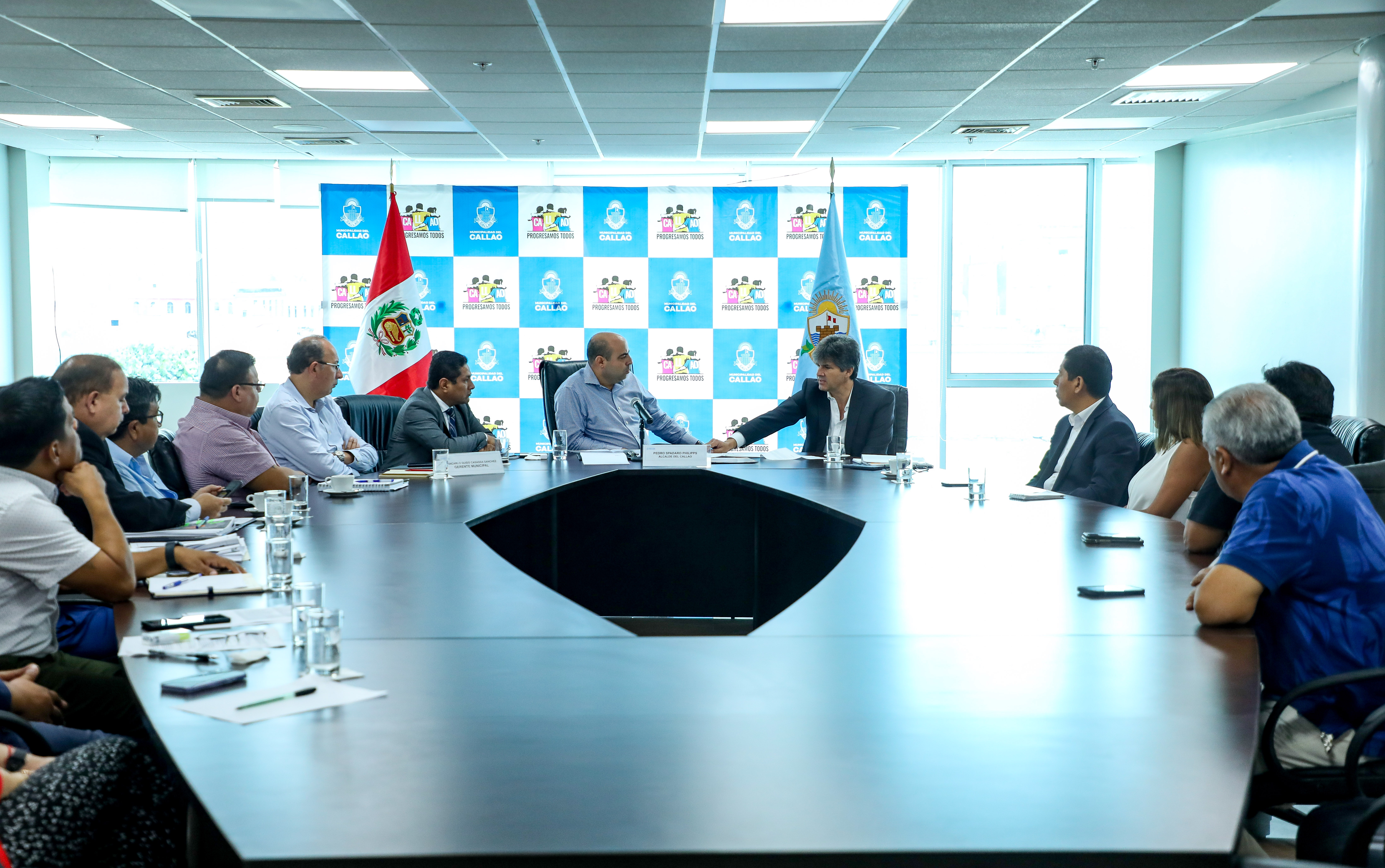 El alcalde del Callao, Pedro Spadaro, se reunió con el gerente general de LAP, Juan José Salmón, para fortalecer el trabajo entre ambas instituciones. 