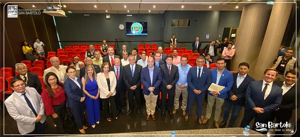 Primer Encuentro con Gobiernos Locales de Lima Metropolitana y Callao por la Seguridad Ciudadana, y el Ministro del Interior, Vicente Romero.