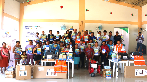 385 familias de Paita reciben equipamiento de alerta temprana