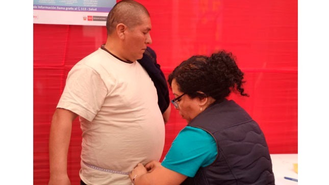 Minsa: nutricionistas advierten que 7 de cada 10 peruanos sufre de exceso de peso